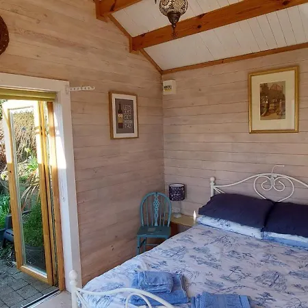 Baxters Bonnie Garden Apartment