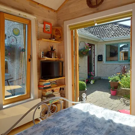 Apartment Baxters Bonnie Garden *