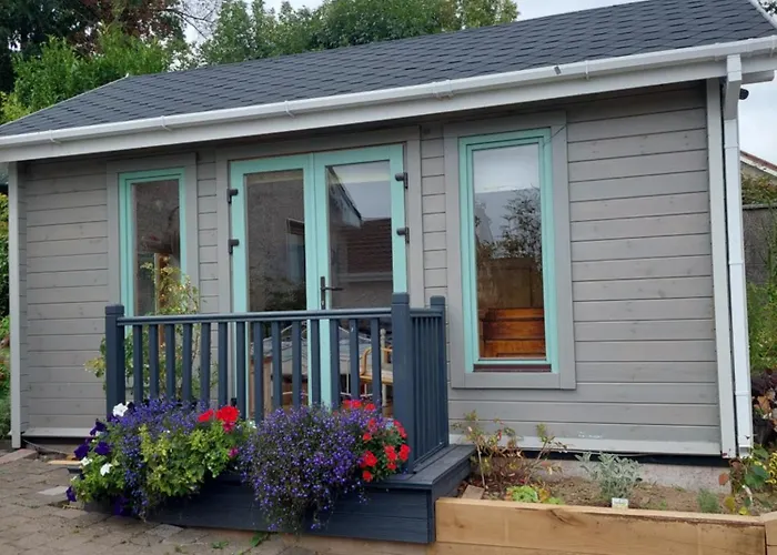 Baxters Bonnie Garden Passage West