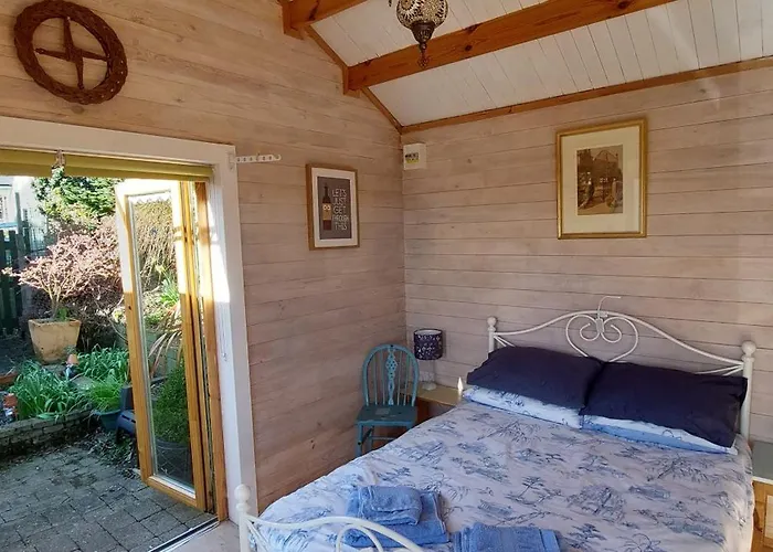 Baxters Bonnie Garden Apartment